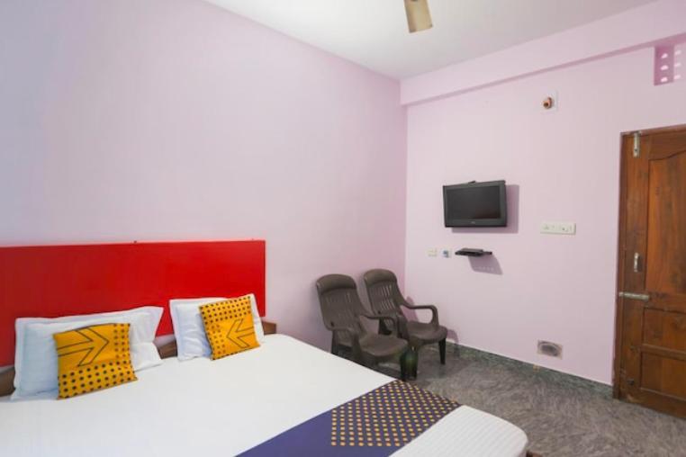 Hotel Alaka Пури Экстерьер фото